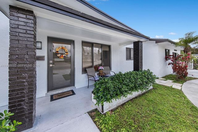 10020 SW 83rd St, Miami, FL 33173