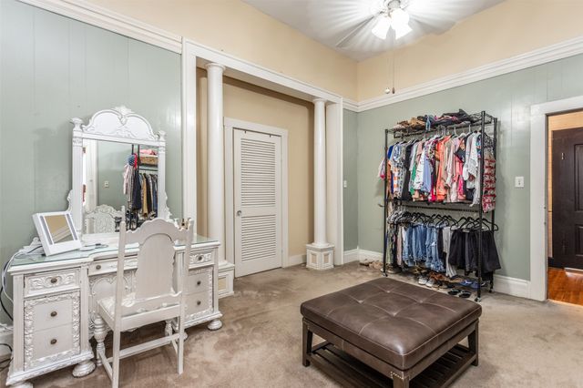 319 S Denton Street, Gainesville, TX 76240
