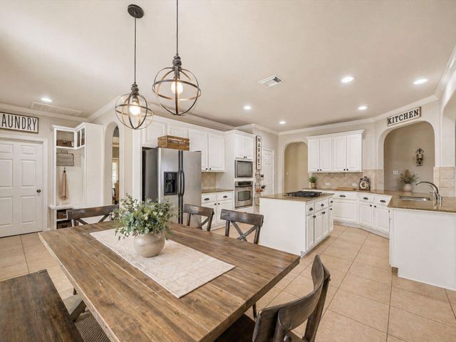 2202 Summer Wind Drive, Sugar Land, TX 77479