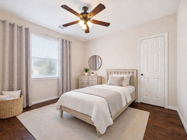 2202 Summer Wind Drive, Sugar Land, TX 77479