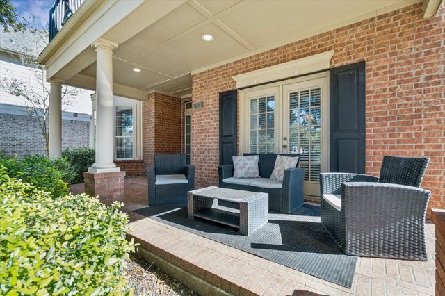 2202 Summer Wind Drive, Sugar Land, TX 77479
