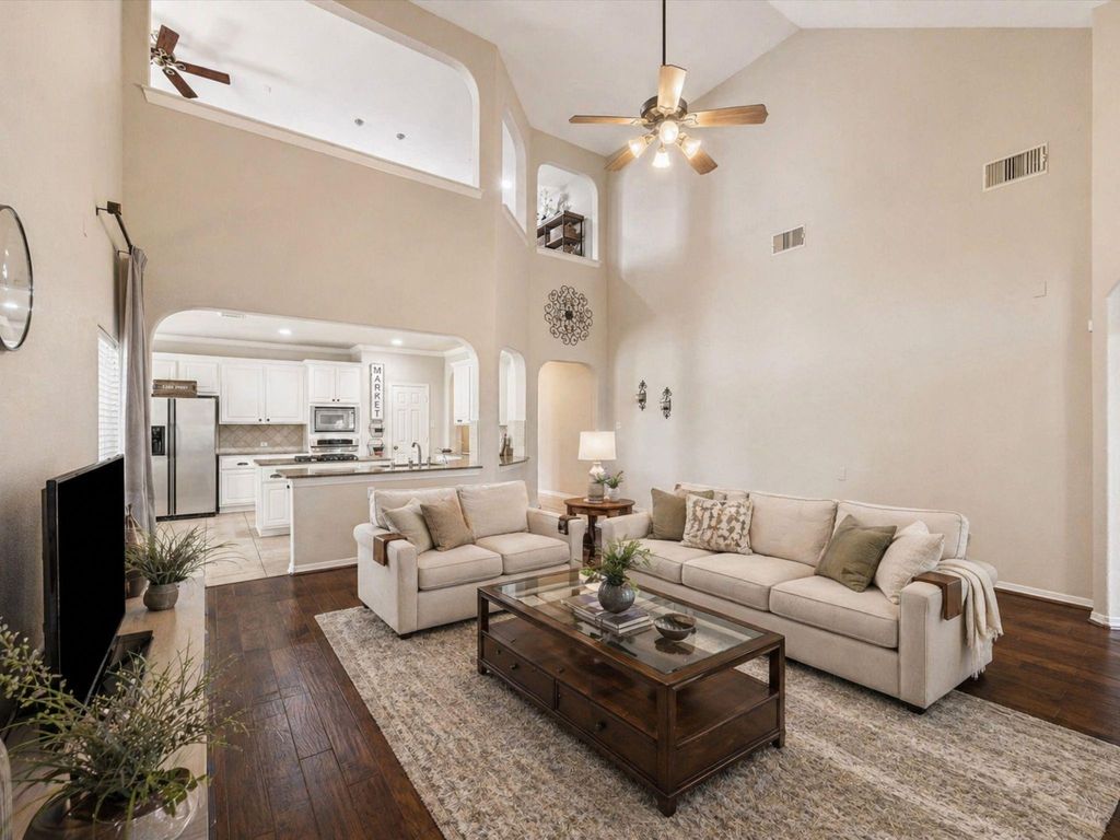 2202 Summer Wind Drive, Sugar Land, TX 77479