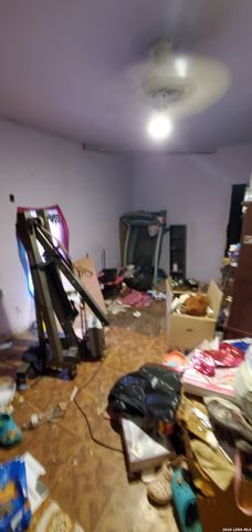 1530 Brighton, San Antonio, TX 78211