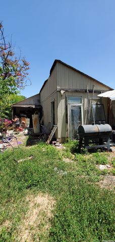 1530 Brighton, San Antonio, TX 78211