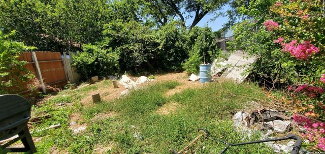 1530 Brighton, San Antonio, TX 78211