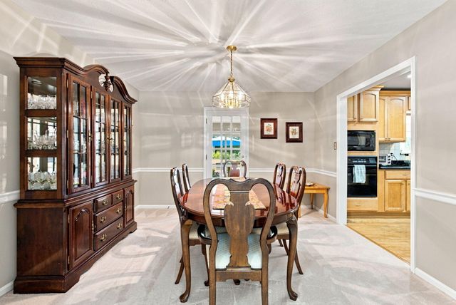 3321 Carriage Lane, Lexington, KY 40517