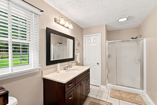 3321 Carriage Lane, Lexington, KY 40517