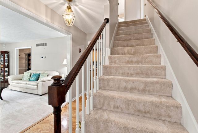 3321 Carriage Lane, Lexington, KY 40517