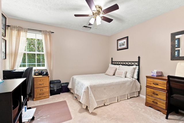 3321 Carriage Lane, Lexington, KY 40517