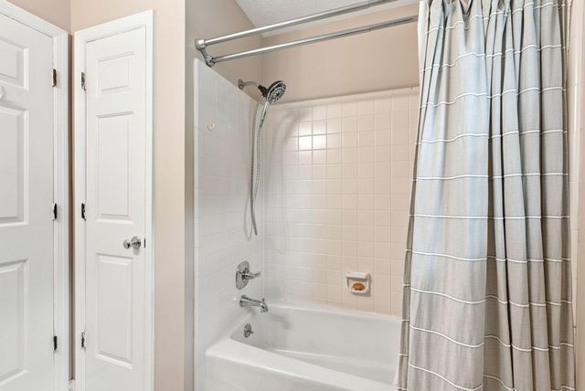 3321 Carriage Lane, Lexington, KY 40517