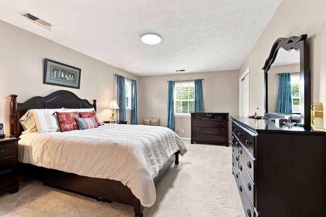3321 Carriage Lane, Lexington, KY 40517