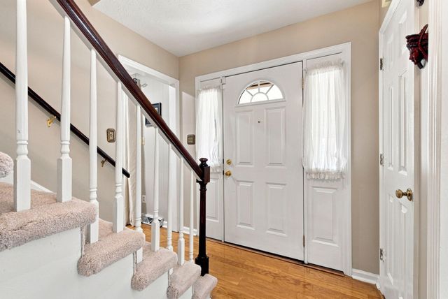 3321 Carriage Lane, Lexington, KY 40517