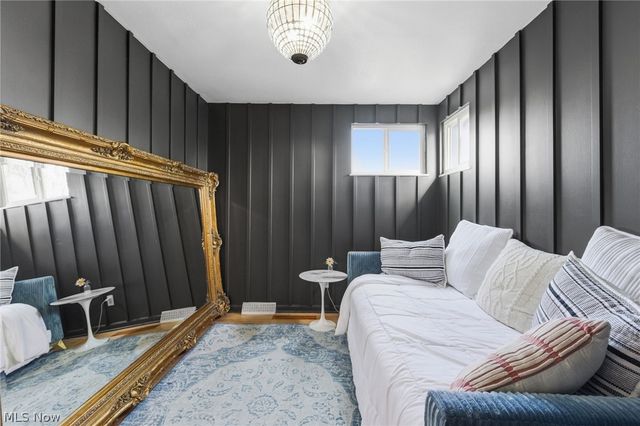 5820 Parkview Lane, Fairview Park, OH 44126