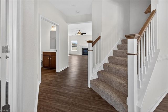 4501 Overlook Pl, Chesapeake, VA 23321