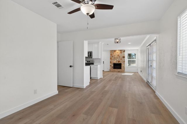 8400 Seminary Ridge DR, Austin, TX 78745