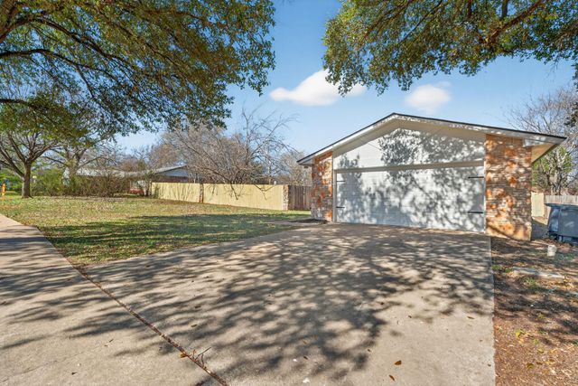 8400 Seminary Ridge DR, Austin, TX 78745