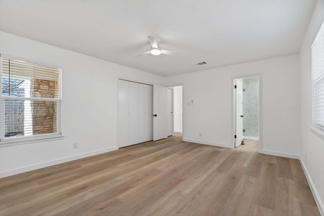 8400 Seminary Ridge DR, Austin, TX 78745