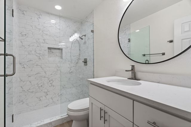 8400 Seminary Ridge DR, Austin, TX 78745