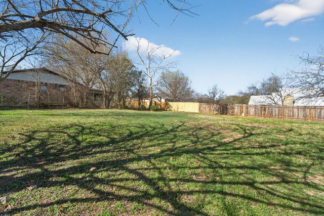 8400 Seminary Ridge DR, Austin, TX 78745