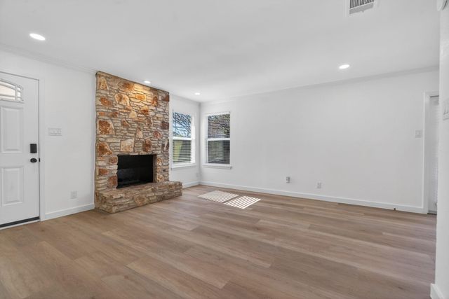 8400 Seminary Ridge DR, Austin, TX 78745