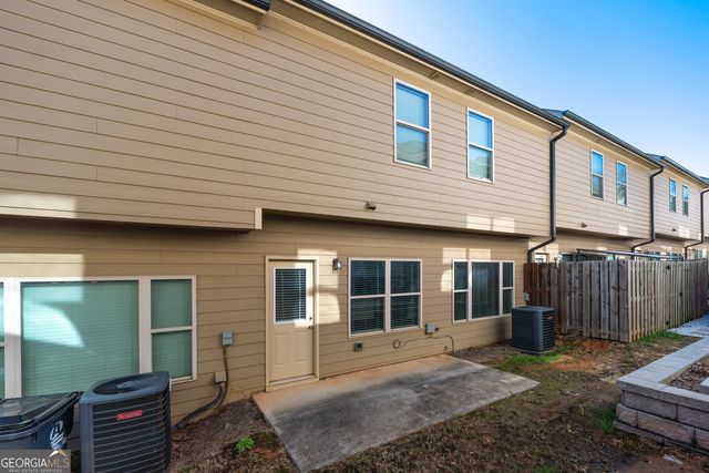 327 Cashes Court, Lilburn, GA 30047