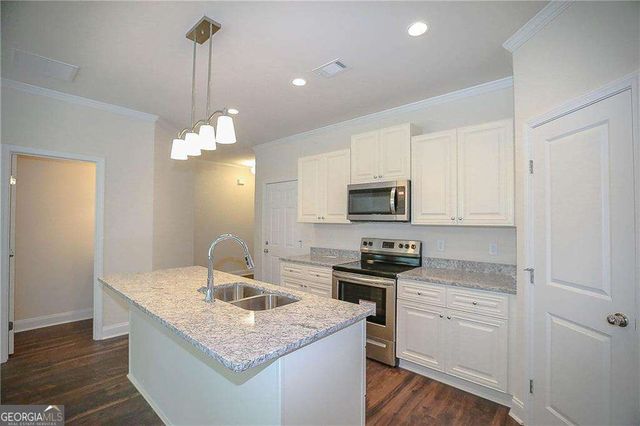 327 Cashes Court, Lilburn, GA 30047