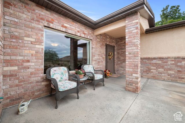 697 W WINDSOR DR, St. George, UT 84770