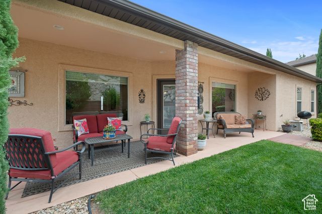 697 W WINDSOR DR, St. George, UT 84770