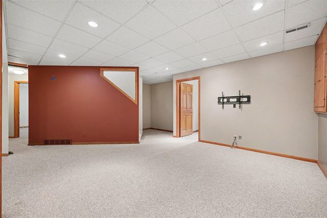 3443 Mason Lake Road, Grand Rapids, MI 49525