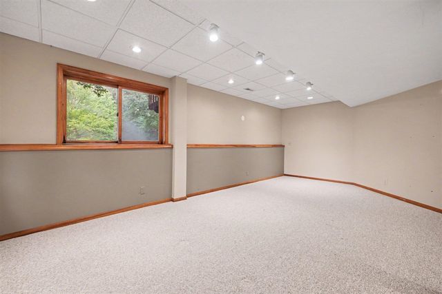3443 Mason Lake Road, Grand Rapids, MI 49525