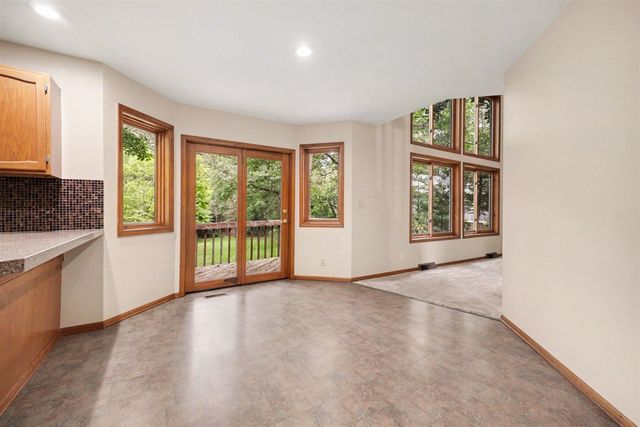 3443 Mason Lake Road, Grand Rapids, MI 49525