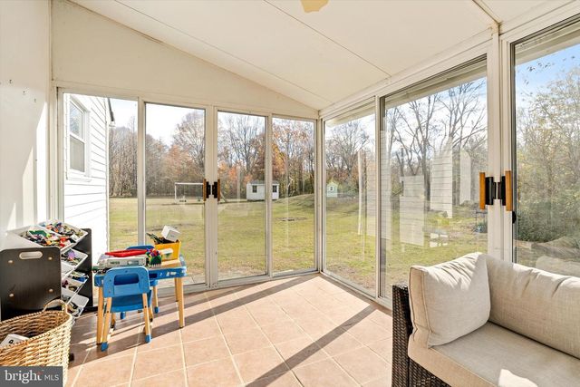 21 HOLMES MILL RD, Allentown, NJ 08501