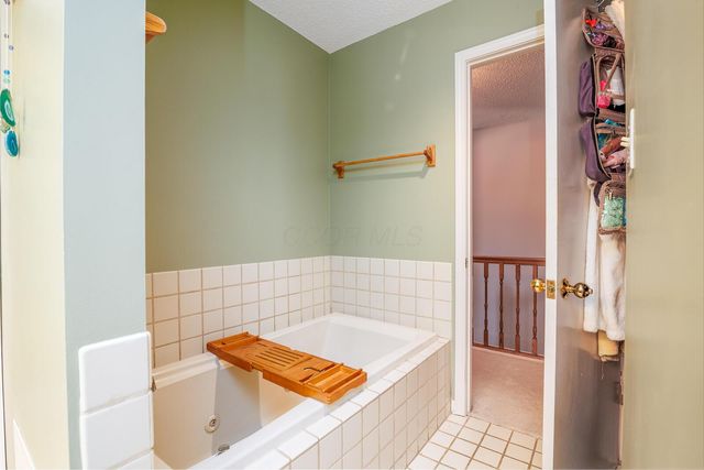 7187 Inverness Court, Dublin, OH 43016