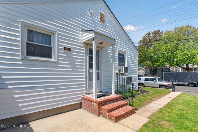 130 Stockton Avenue, Ocean Grove, NJ 07756