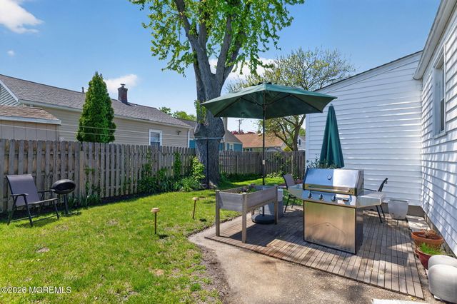 130 Stockton Avenue, Ocean Grove, NJ 07756