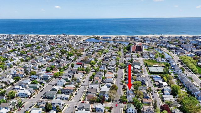 130 Stockton Avenue, Ocean Grove, NJ 07756