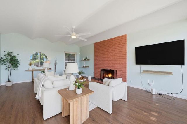 1760 Essex, El Cajon, CA 92020