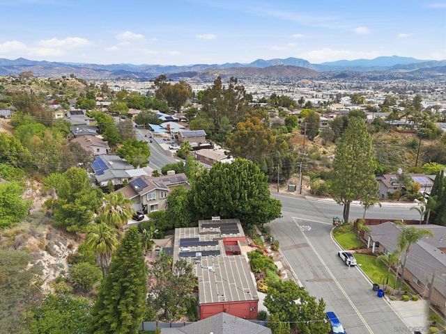 1760 Essex, El Cajon, CA 92020