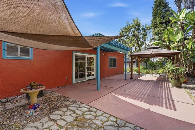 1760 Essex, El Cajon, CA 92020