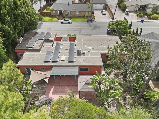 1760 Essex, El Cajon, CA 92020