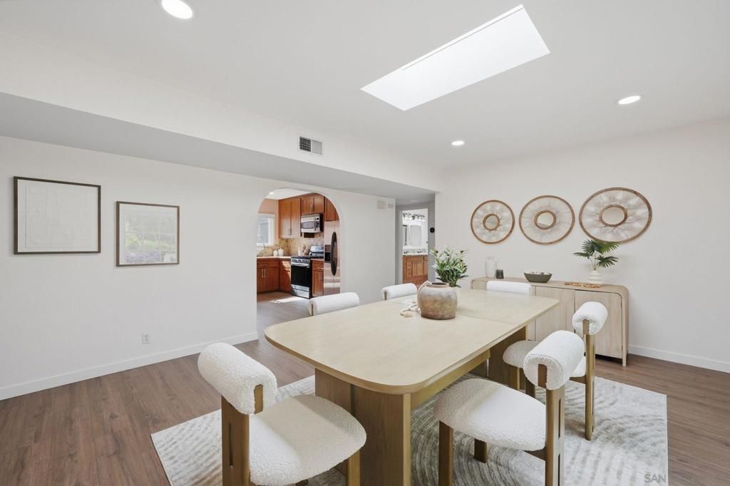 Image 19 of property listing at 1760 Essex, El Cajon, CA 92020