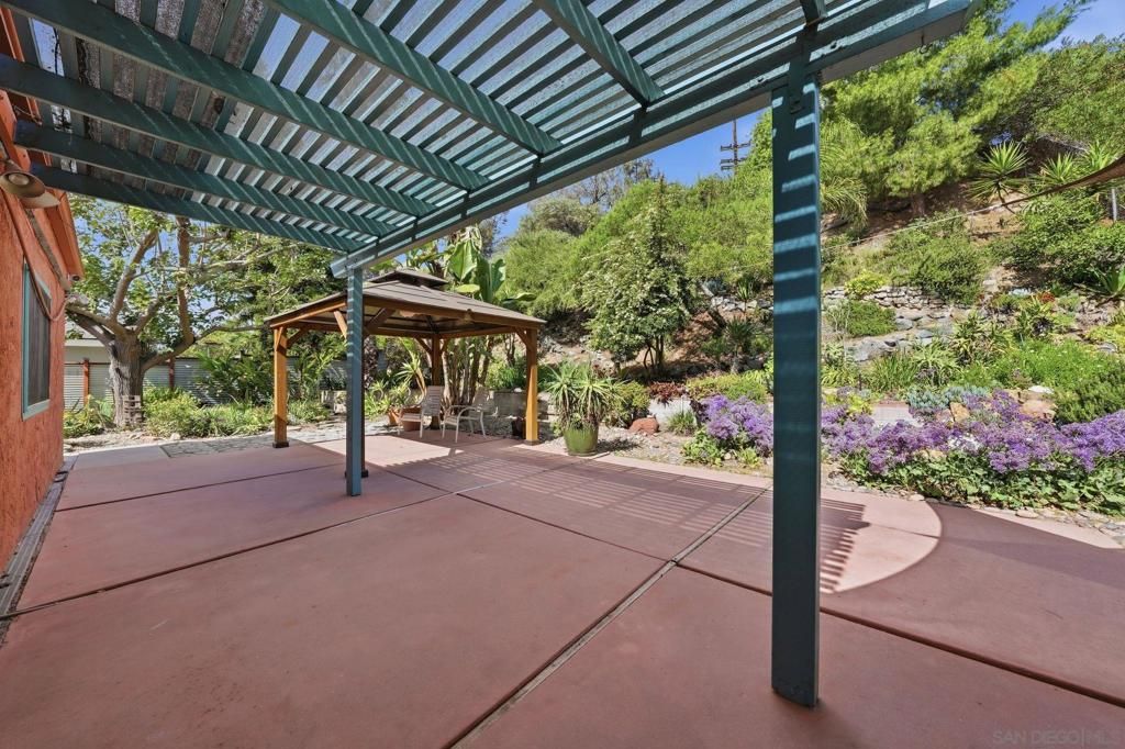 Image 33 of property listing at 1760 Essex, El Cajon, CA 92020