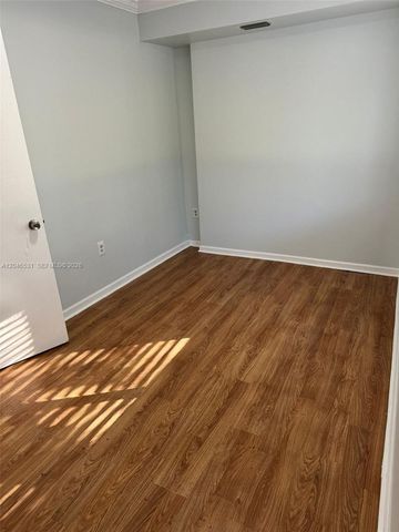 103 NW 6th Ave 2, Miami, FL 33128