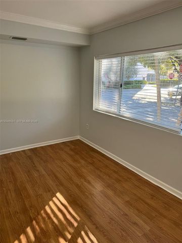 103 NW 6th Ave 2, Miami, FL 33128