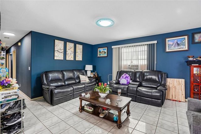 1503 W Adams, Los Angeles, CA 90007