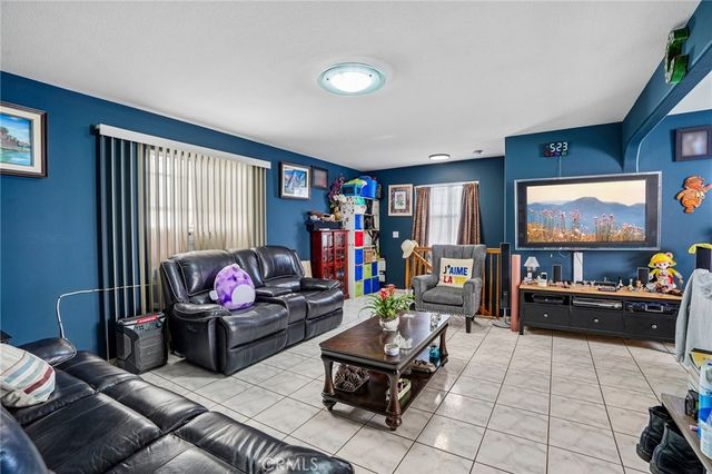 1503 W Adams, Los Angeles, CA 90007