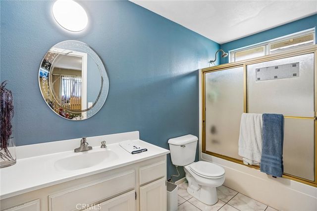 1503 W Adams, Los Angeles, CA 90007