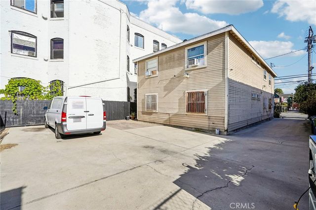 1503 W Adams, Los Angeles, CA 90007