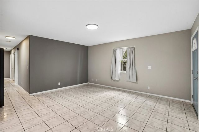 1503 W Adams, Los Angeles, CA 90007
