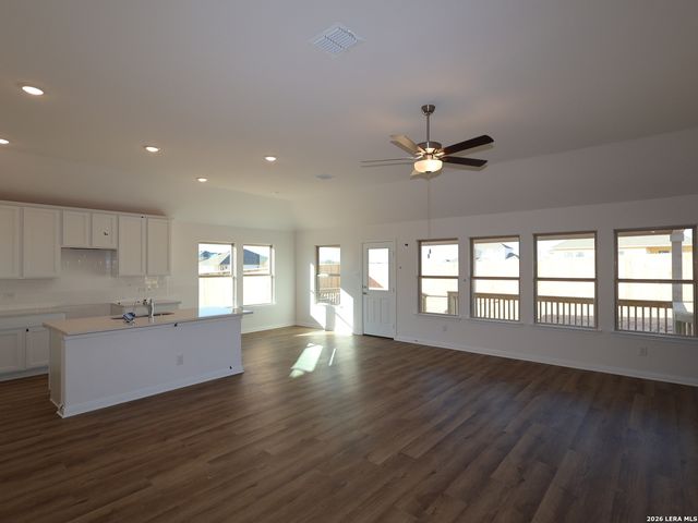 17514 Buffalo Grass Lane, Elmendorf, TX 78112